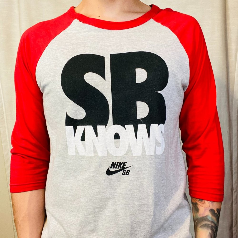 Nike SB Knows raglan baseball tee